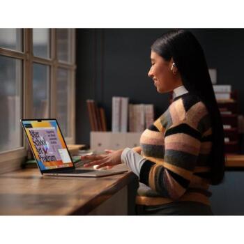Ноутбук APPLE MacBook Air 15' M2 256GB Silver. фото 3
